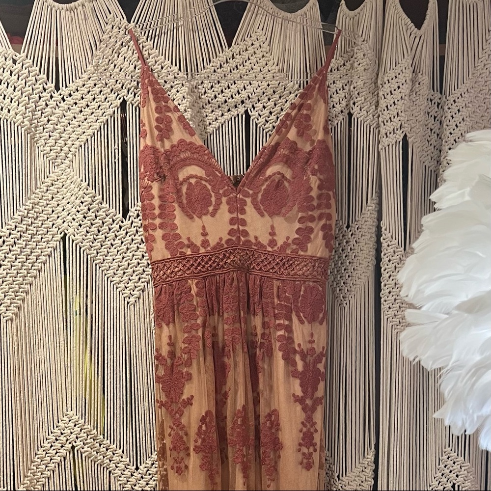 Lace dress, M, very long (I’m 5’4’’ and would have to wear 5” heels at least).